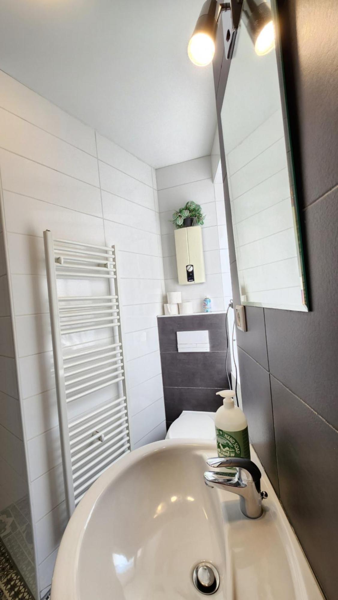 Elena Flat Orchidee Duisburg Zentrum Eksteriør bilde